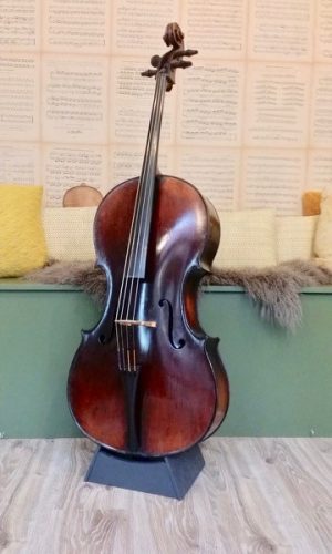 Neuner Hornsteiner 7-8 cello Scarlett Arts