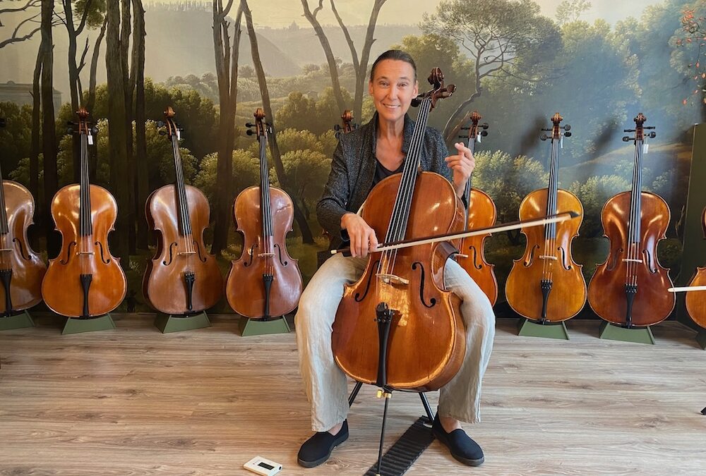 Cellodocent Mariette Gort-Scarlett Arts Amsterdam